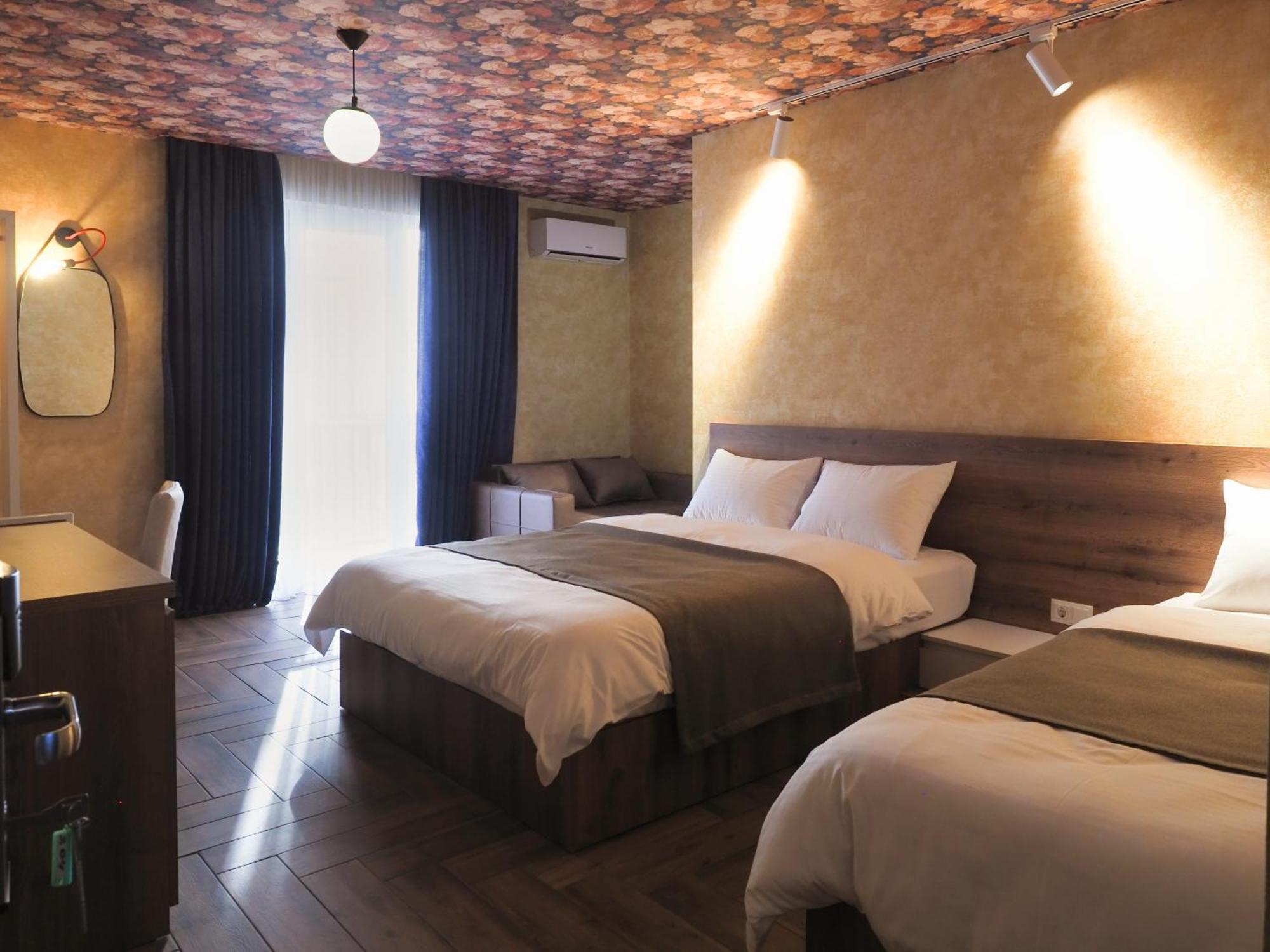 Hotel Hills In Old Tiflis Dış mekan fotoğraf