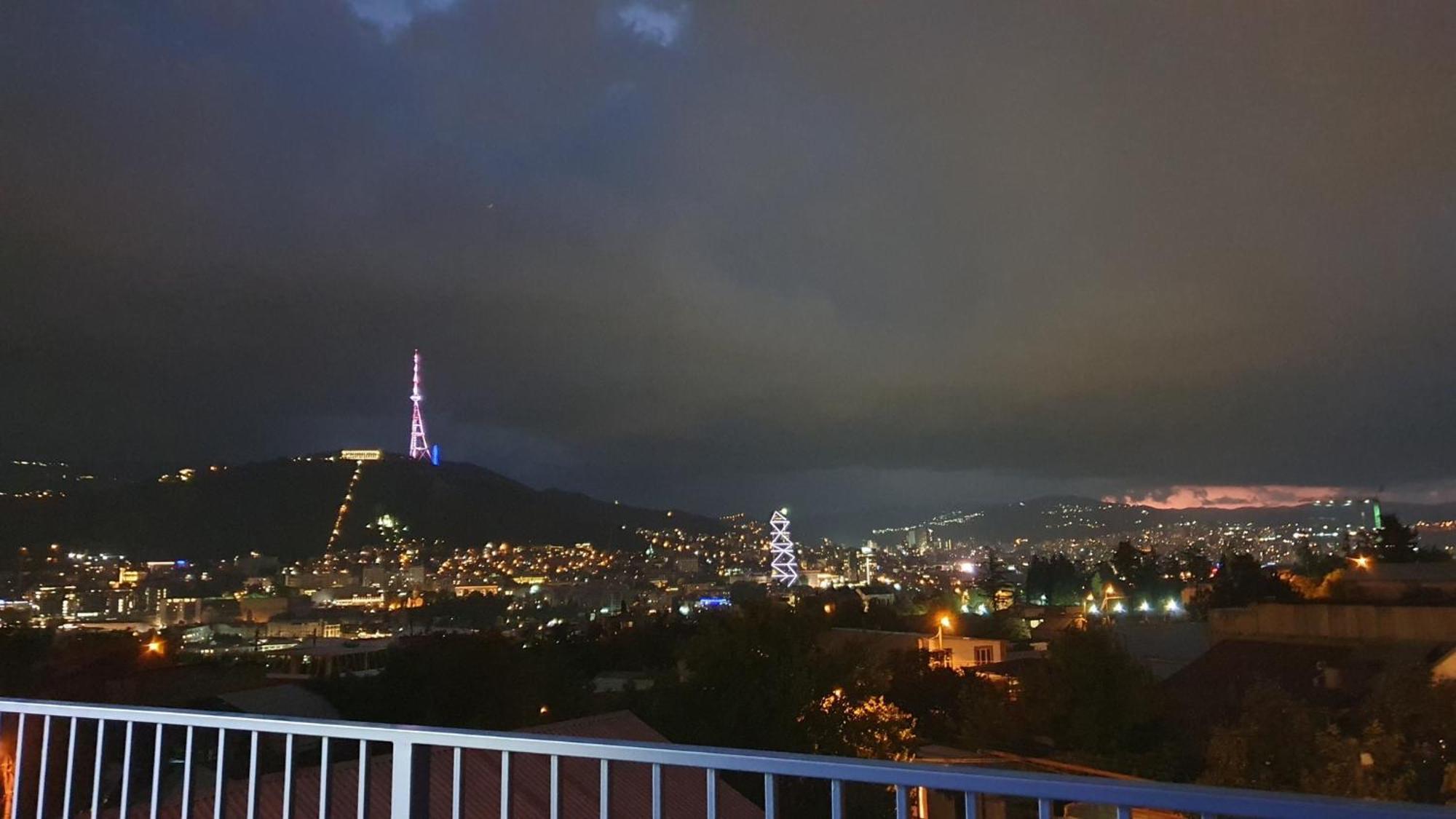 Hotel Hills In Old Tiflis Dış mekan fotoğraf